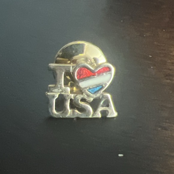 Avon Jewelry - I Heart Love USA Tie Tack Lapel Pin Avon 1981 Vtg